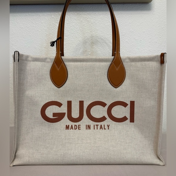 GUCCI LARGE TOTE BAG WITH GUCCI PRINT - Picture 1 of 12